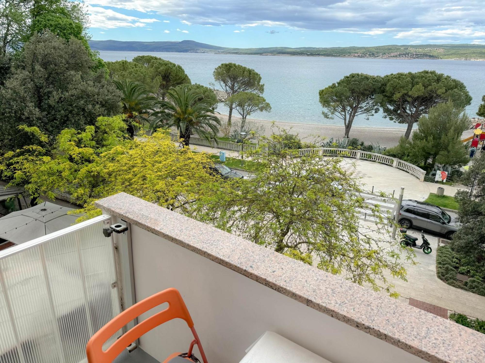 Apartment Romeo Crikvenica Bagian luar foto